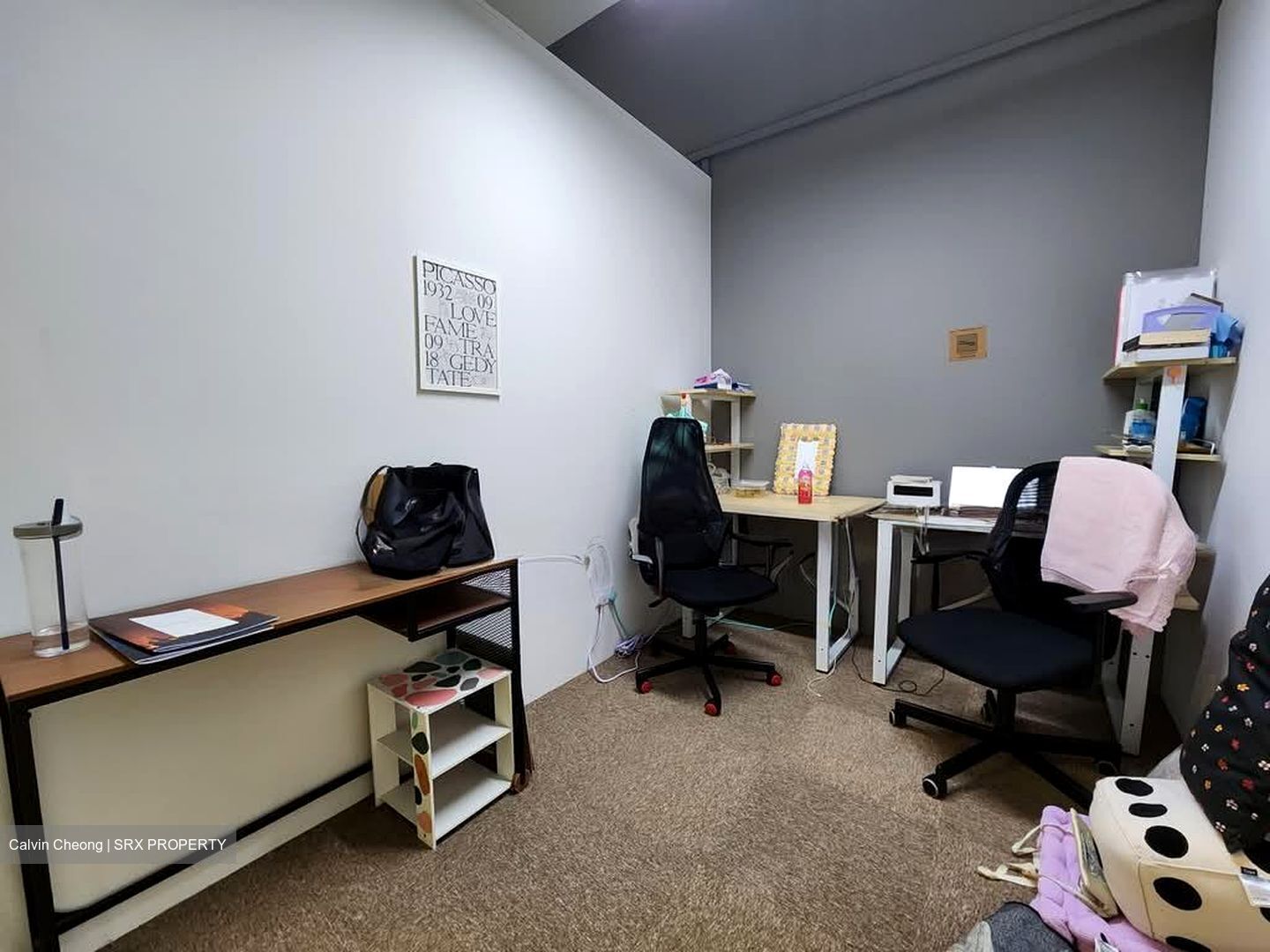 Woods Square (D25), Office #526972051